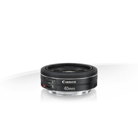 Canon EF 40mm f/2.8 STM