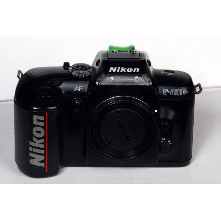 Nikon F-401X Corpo
