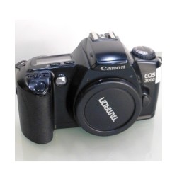 Canon EOS 3000 2