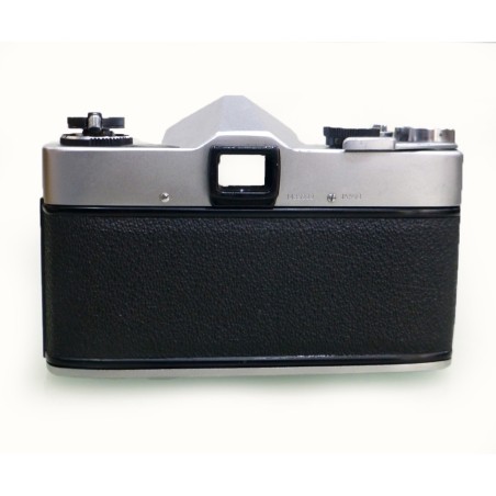 Yashica J-3 + Yashinon 1:2 50mm