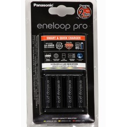 Carregador Panasonic Eneloop Avançado e Inteligente BQ-CC55 com 4 Pilhas Aa Recregáveis Da Eneloop Pro